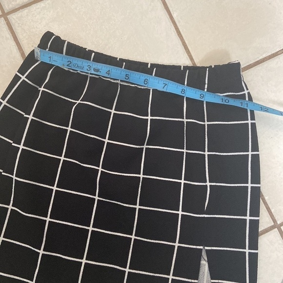 girls Skirt size 10 years (small) - Picture 2 of 5